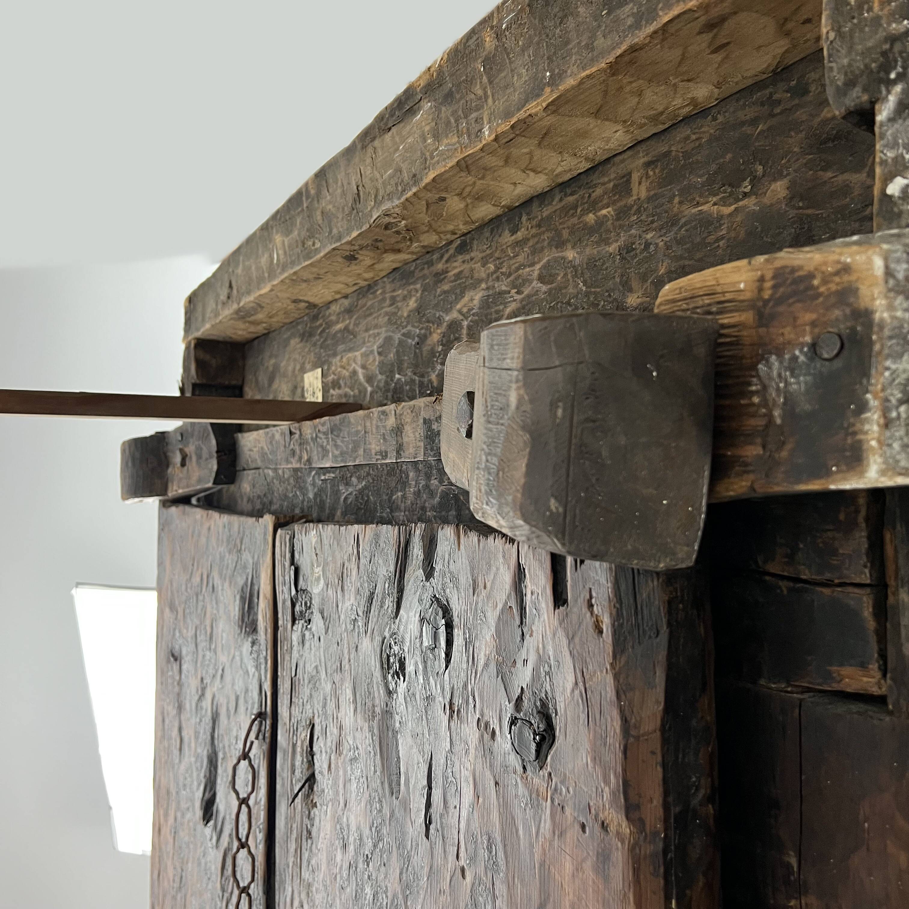 Afghan door in carved wood from the late 19th century with Palace Temple framing.