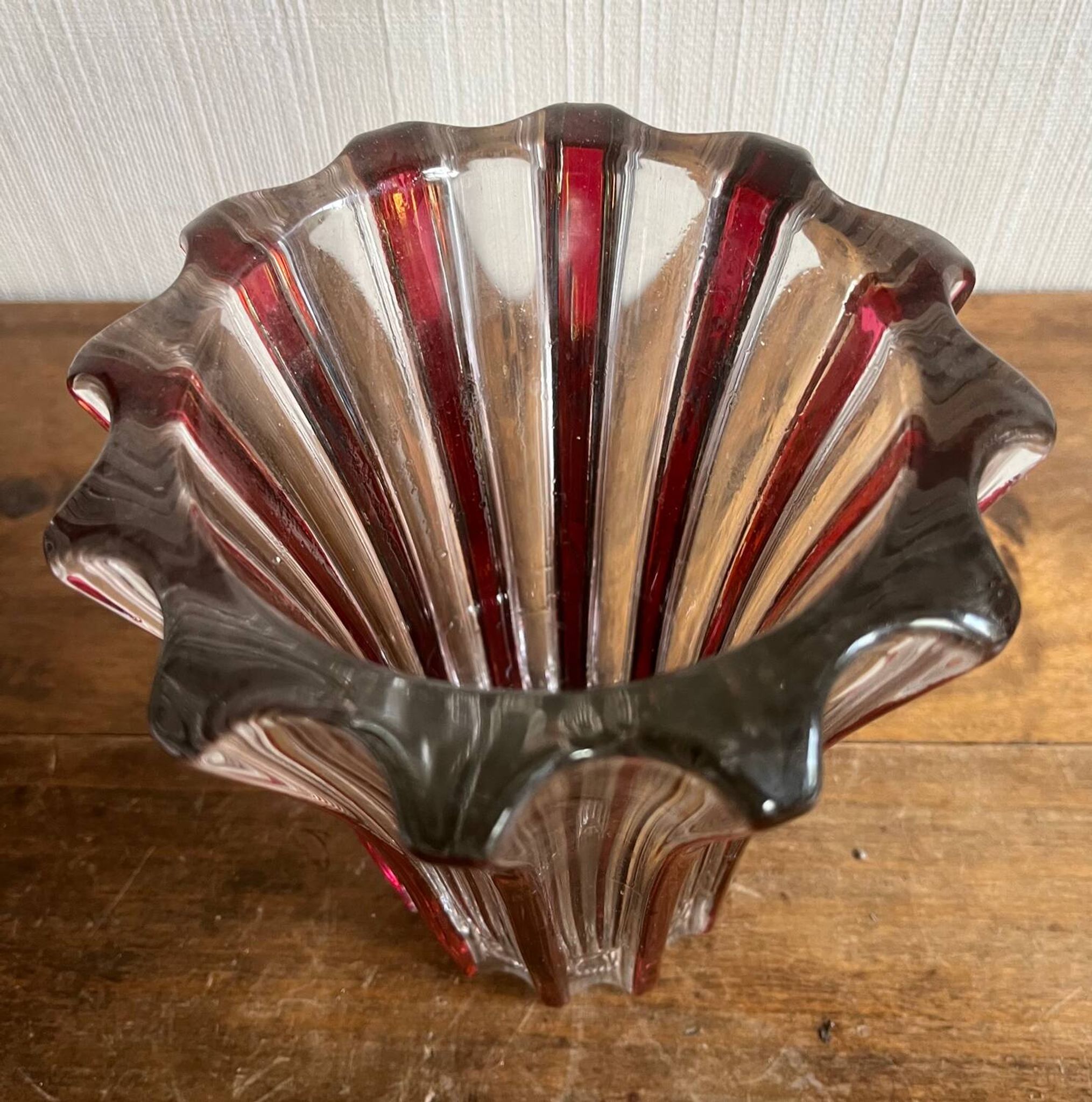 Small Art Deco vase by Pierre d'Avesn