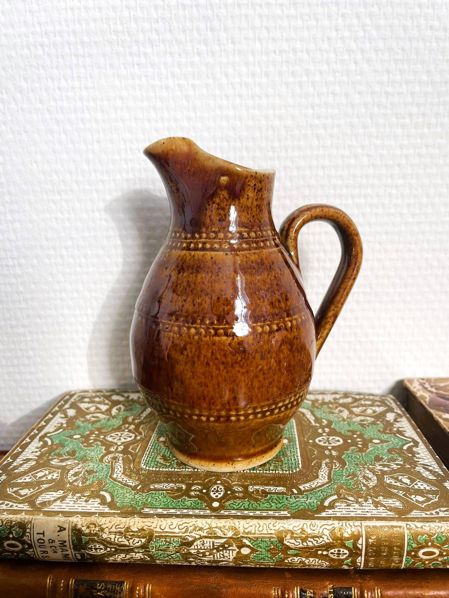Small jug / glazed stoneware carafe