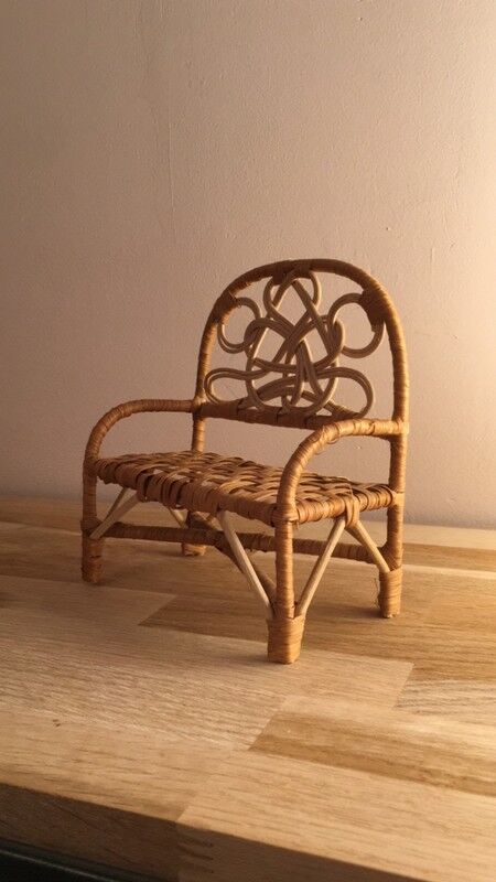 Mobilier poupée vintage