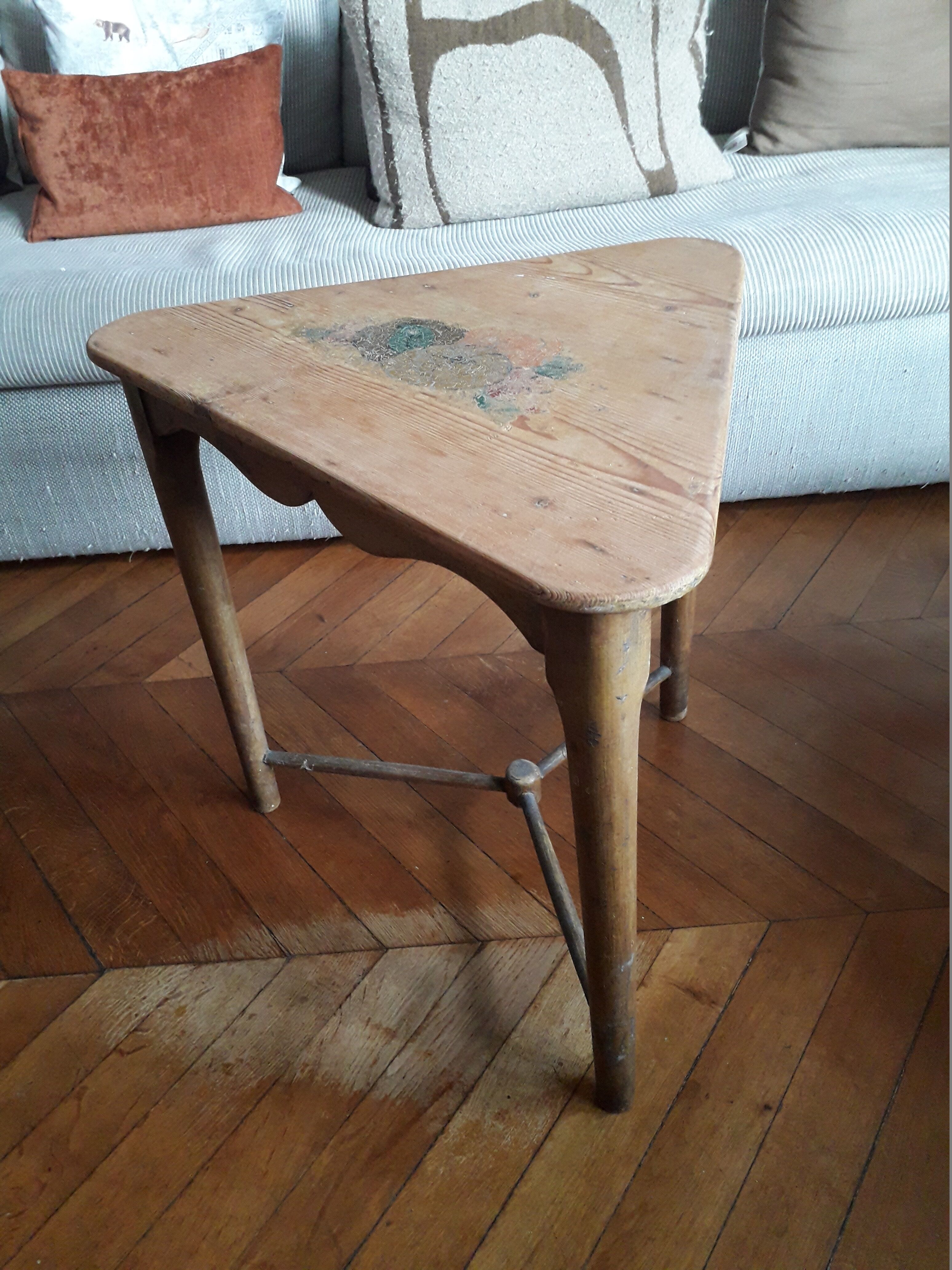 Vintage English side table from the 50s in pine