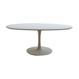 Oval white tulip dining table by Maurice Burke for Arkana 1960