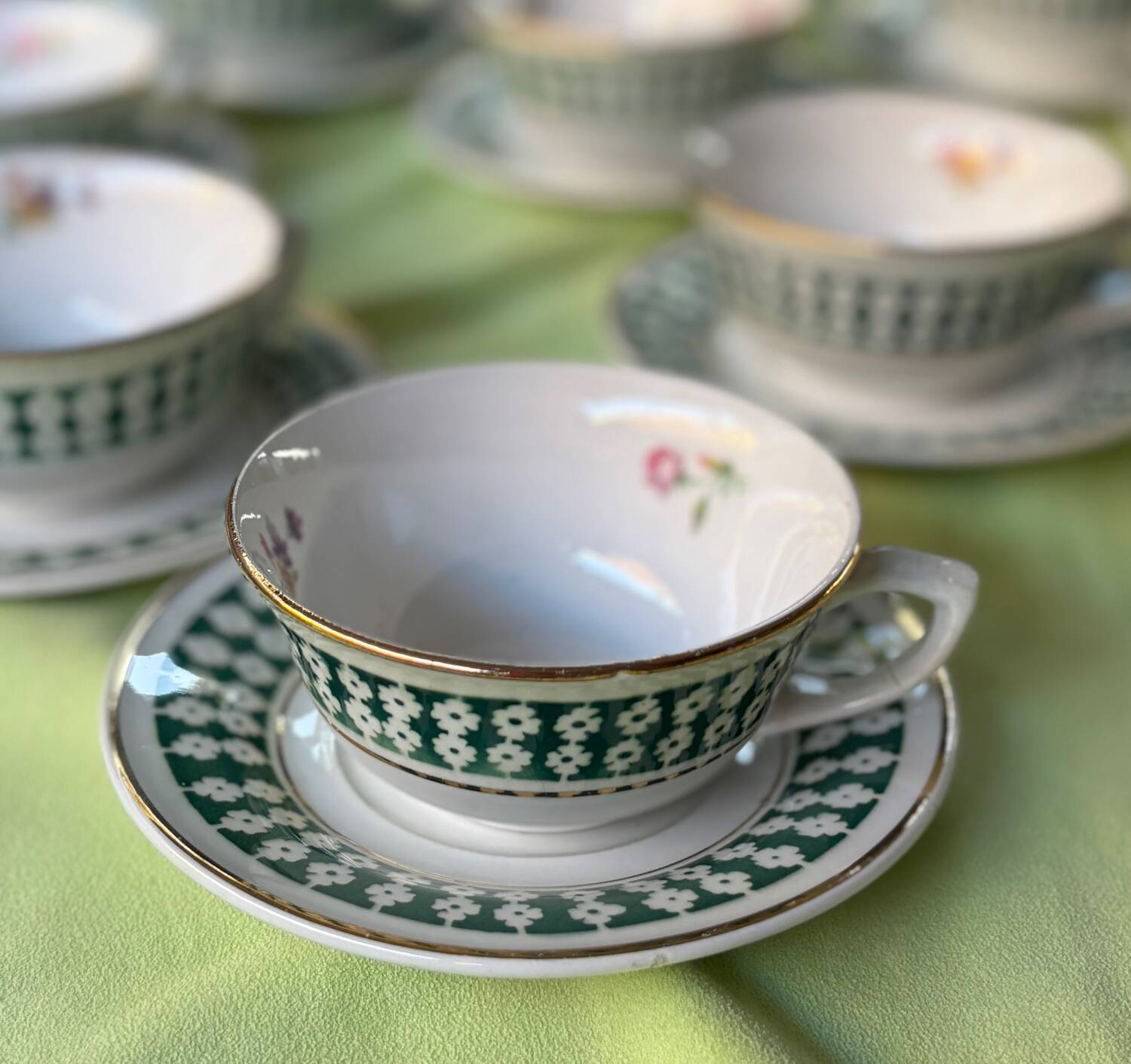 Service tasse the porcelaine