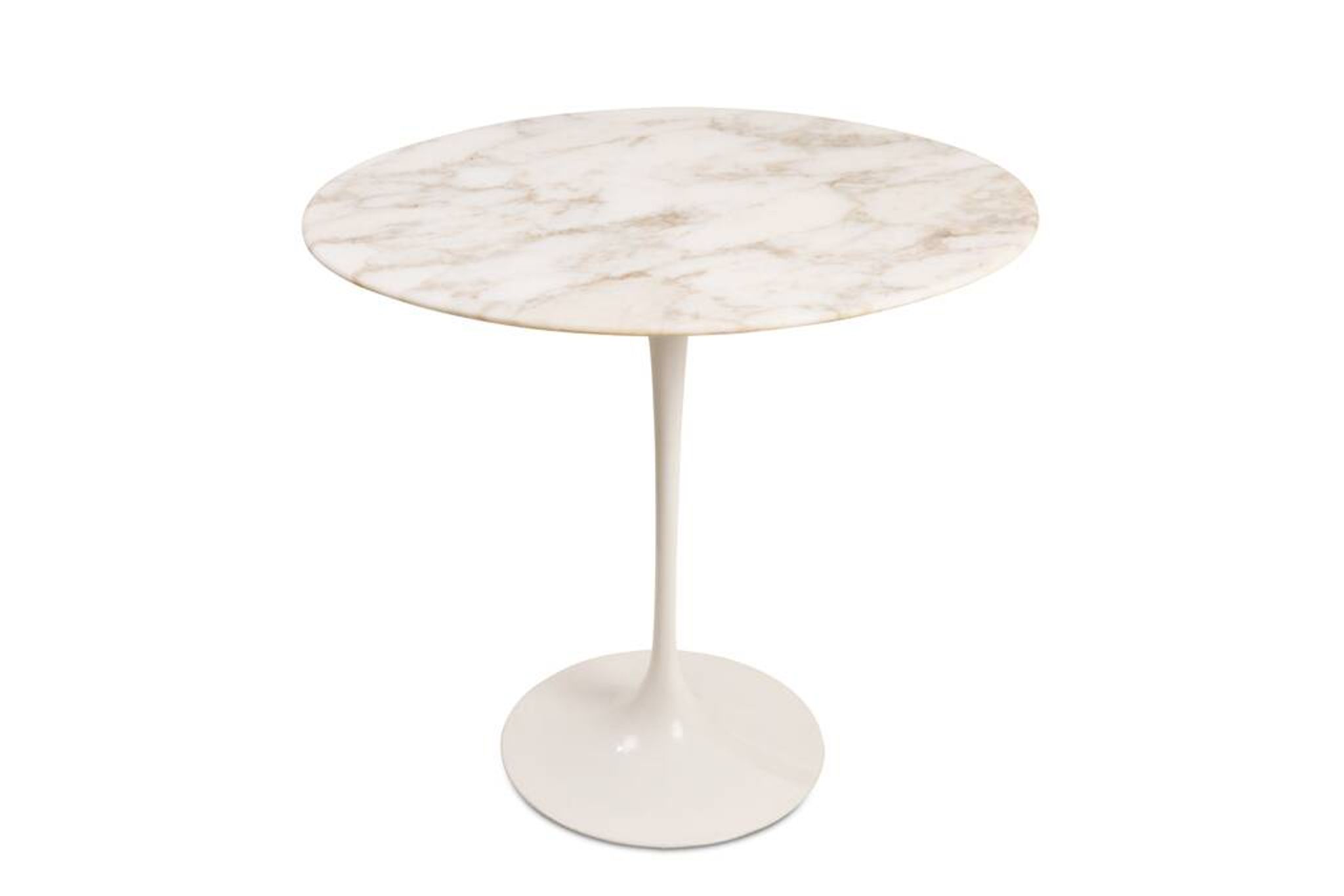 Oval "Tulip" side table by Eero Saarinen for Knoll International, circa 1950.