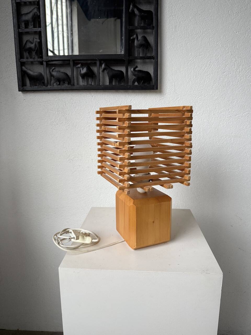 Constructivist wooden table lamp