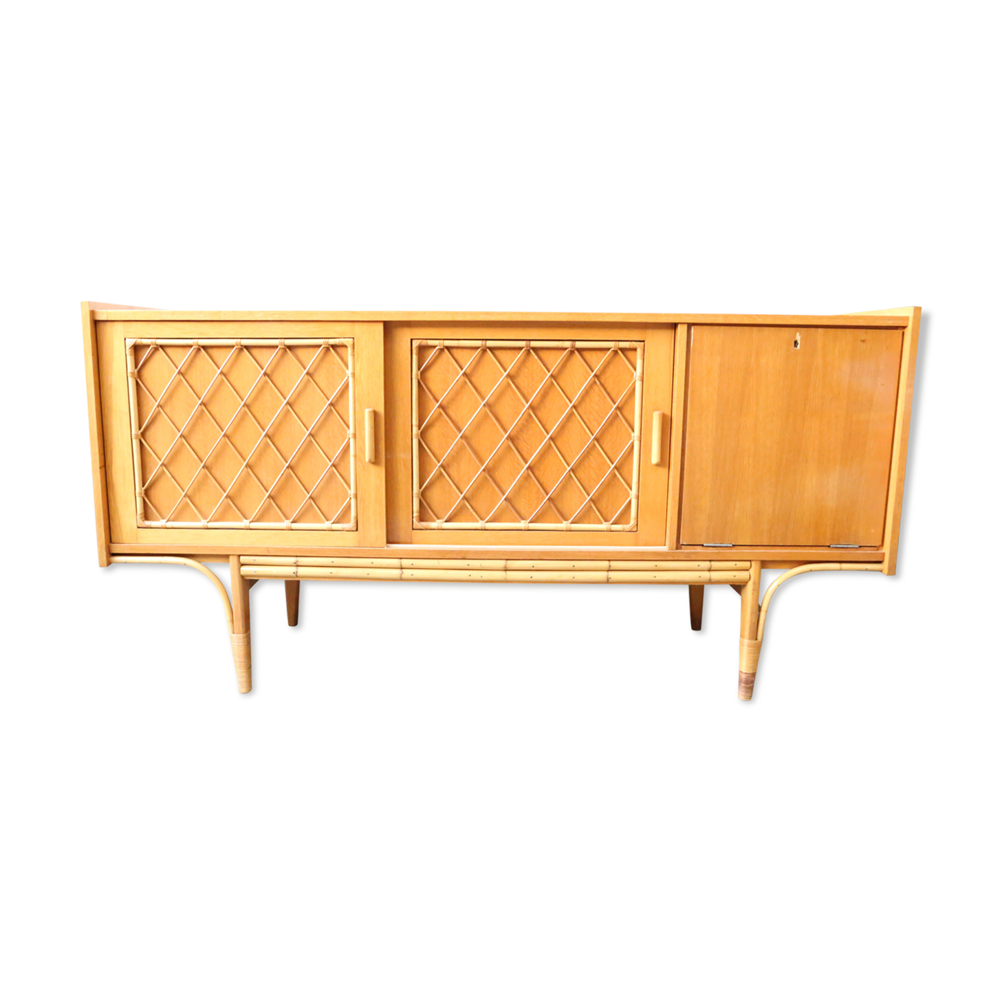 Beautiful pine and rattan sideboard from the 1960s