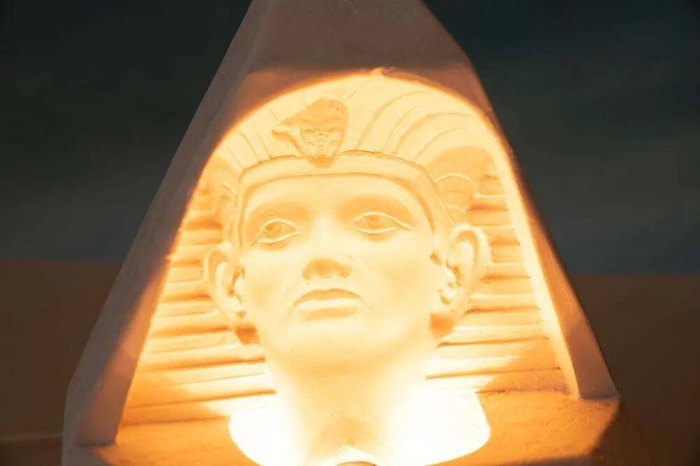 Egyptian stone table lamp, vintage 70s/80s mood lamp.
