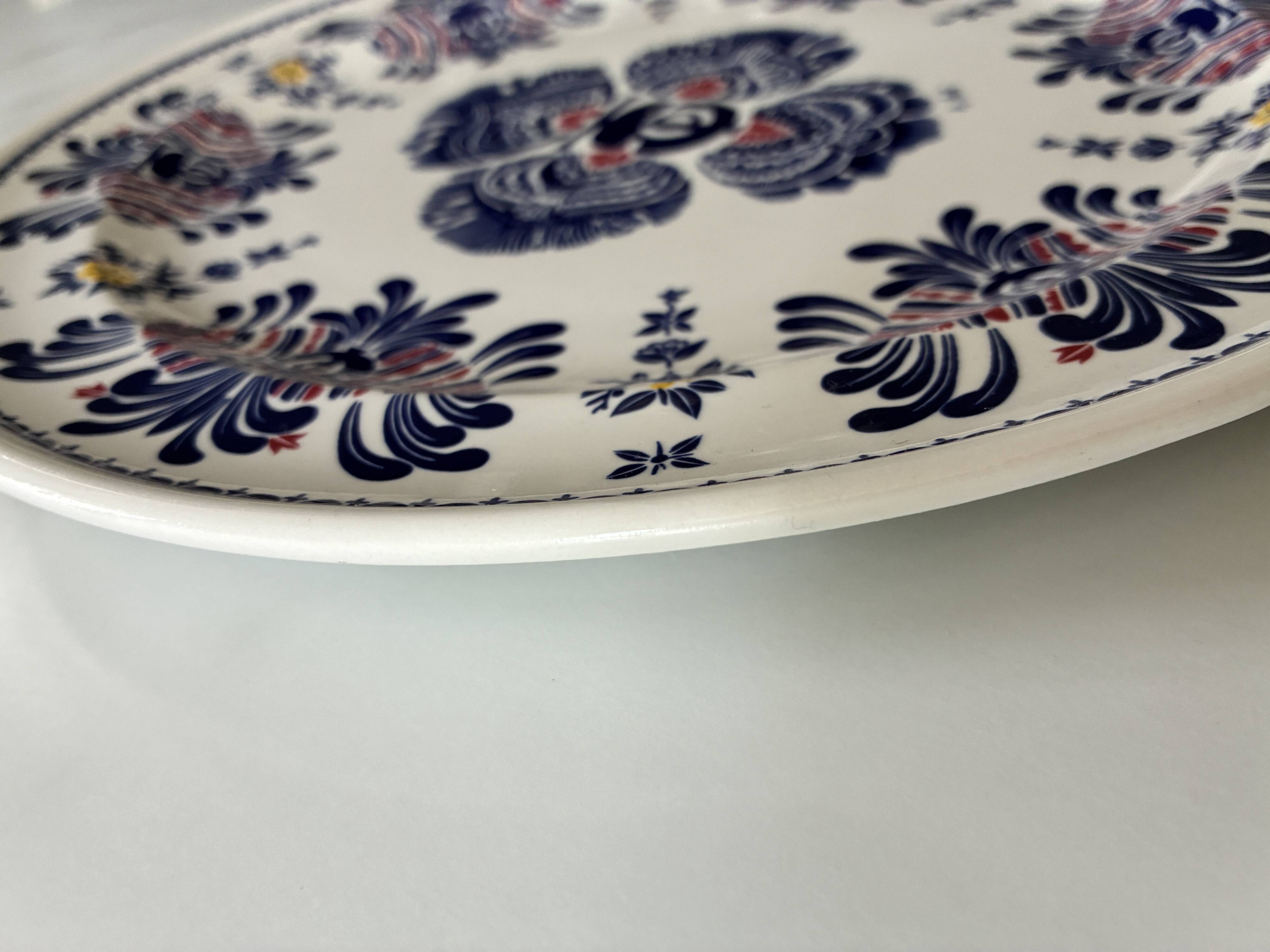 Round plate Les Frères Trois Gros Sarreguemines