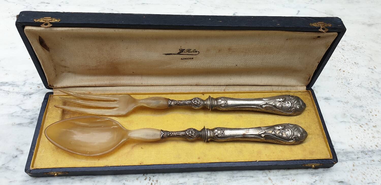 Art Nouveau salad servers in horn and silver metal