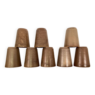 8 gobelets en grès Digoin
