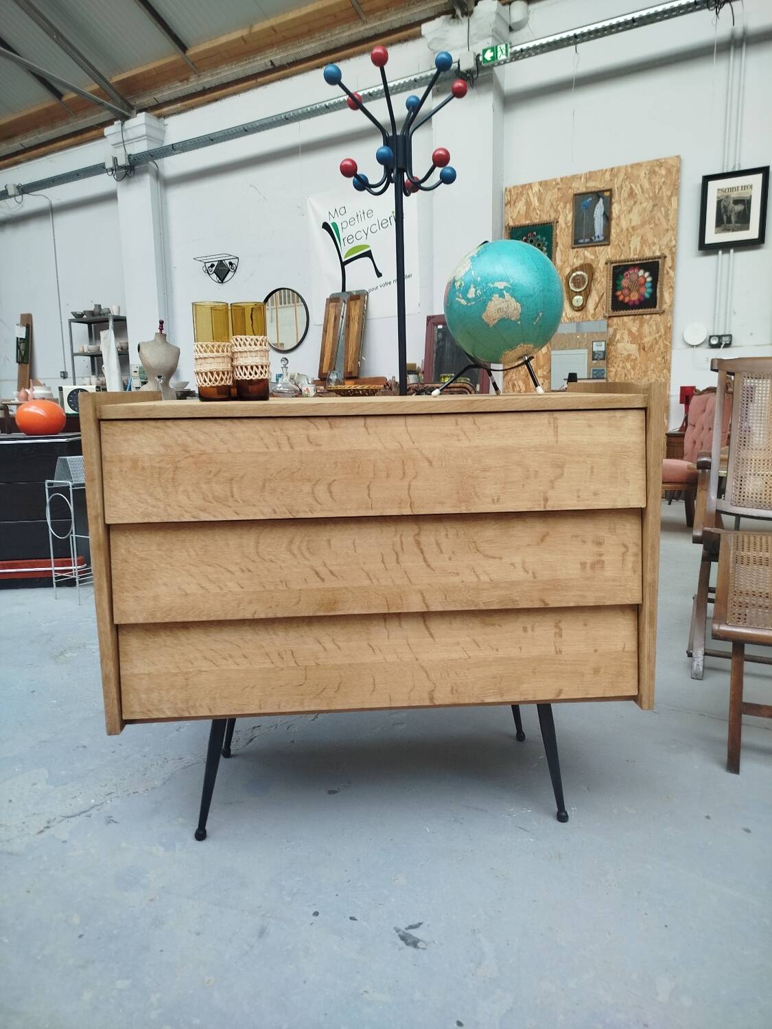 Vintage chest of drawers