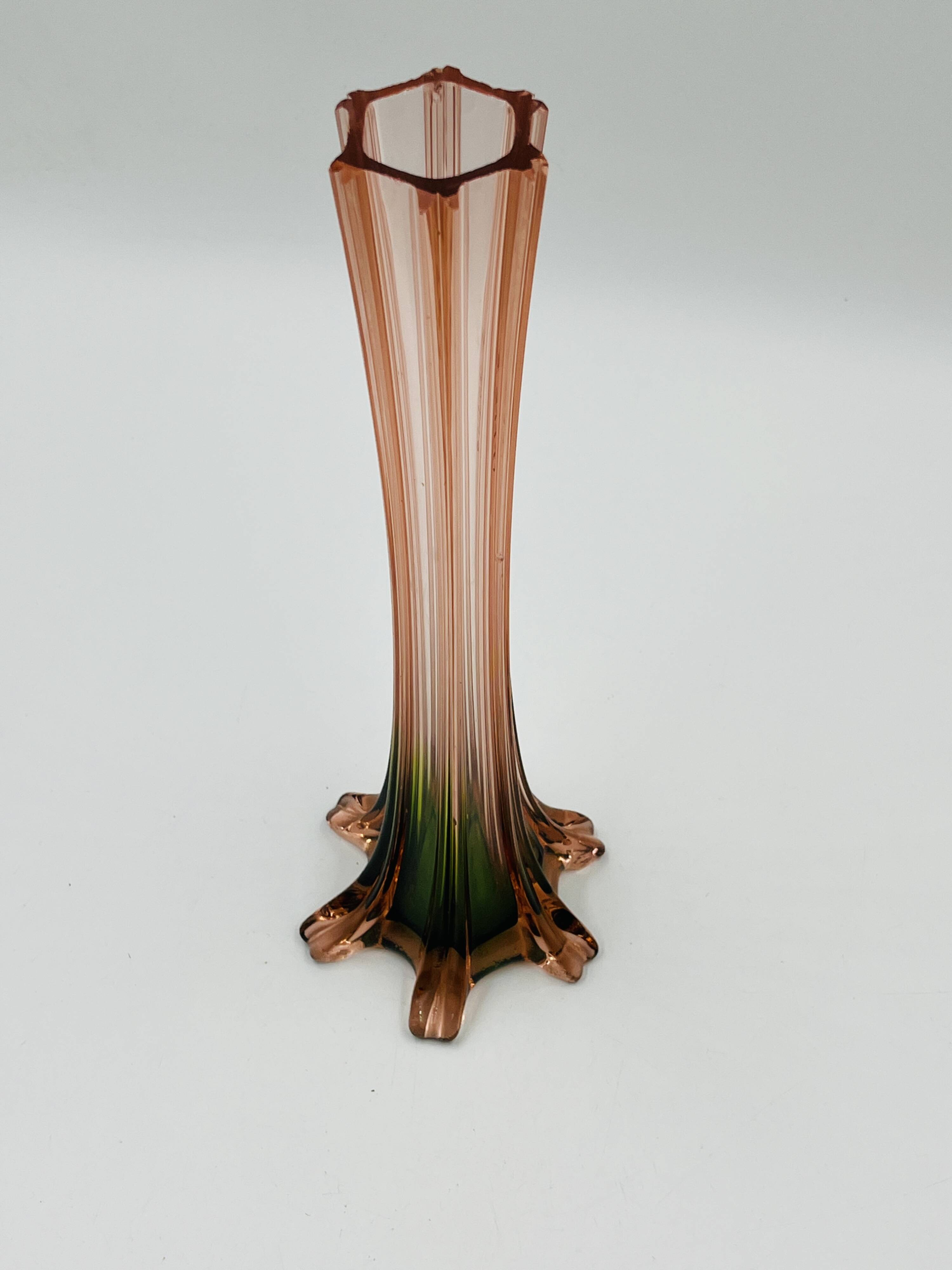 Paire de soliflores vintage en verre rose et vert