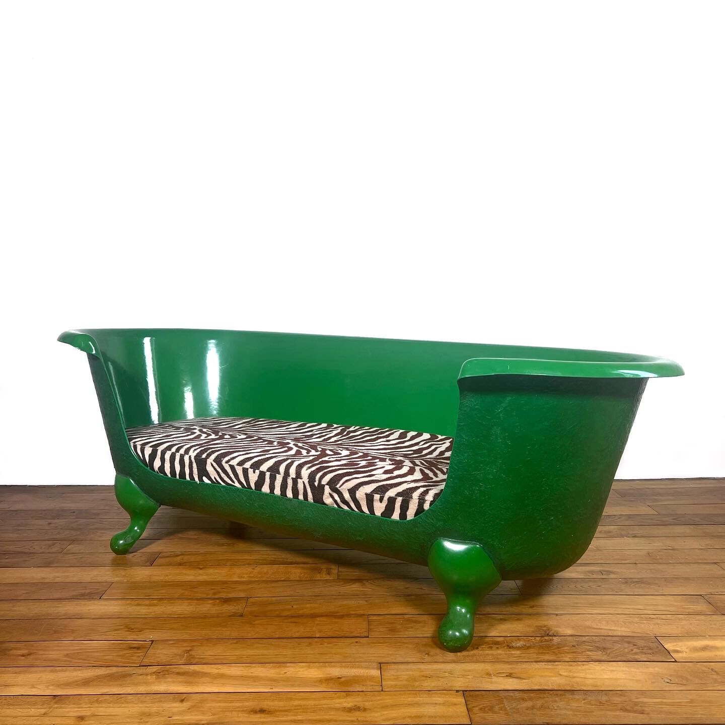 Fiberglass bath sofa, 1970