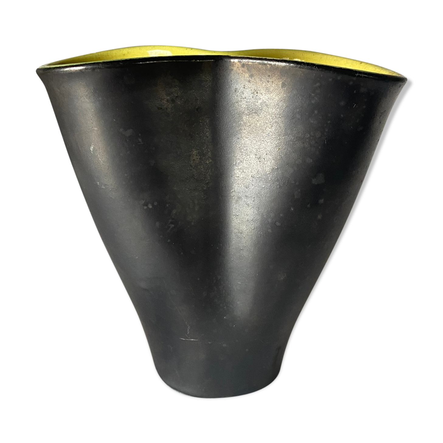 Elchinger handkerchief vase