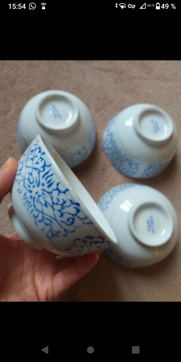 4 bowls in white and blue Chinese porcelain