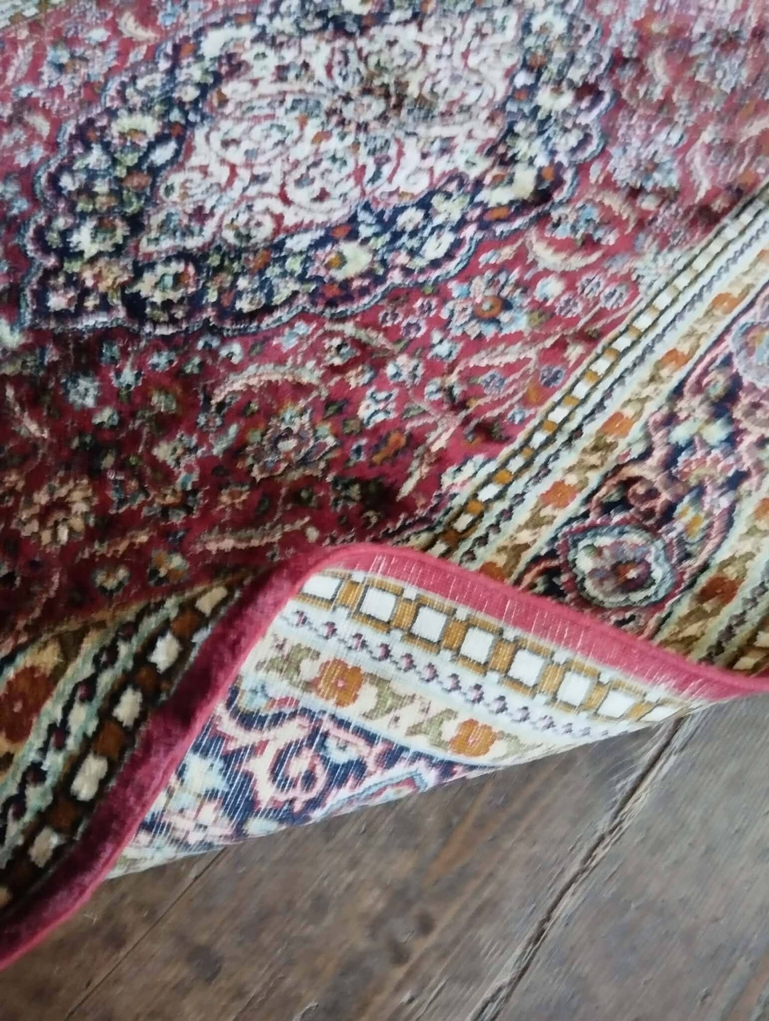 Handmade Kashmiri Silk Rug 160x90cm