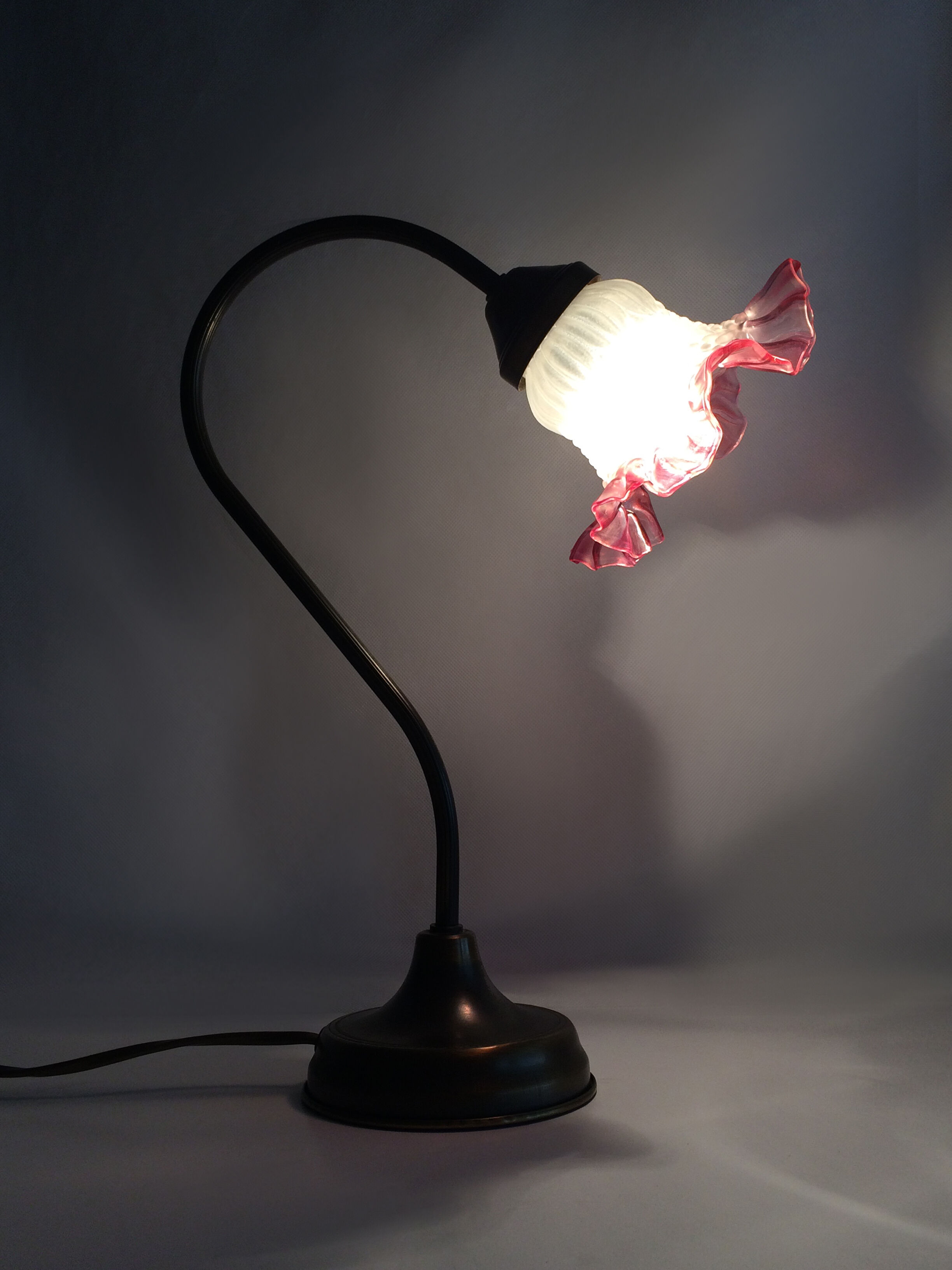 Art deco-style swan collar lamp see delmas monteuse. year 60