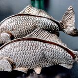 Silver metal fish