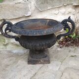 Pair of cast iron medicis