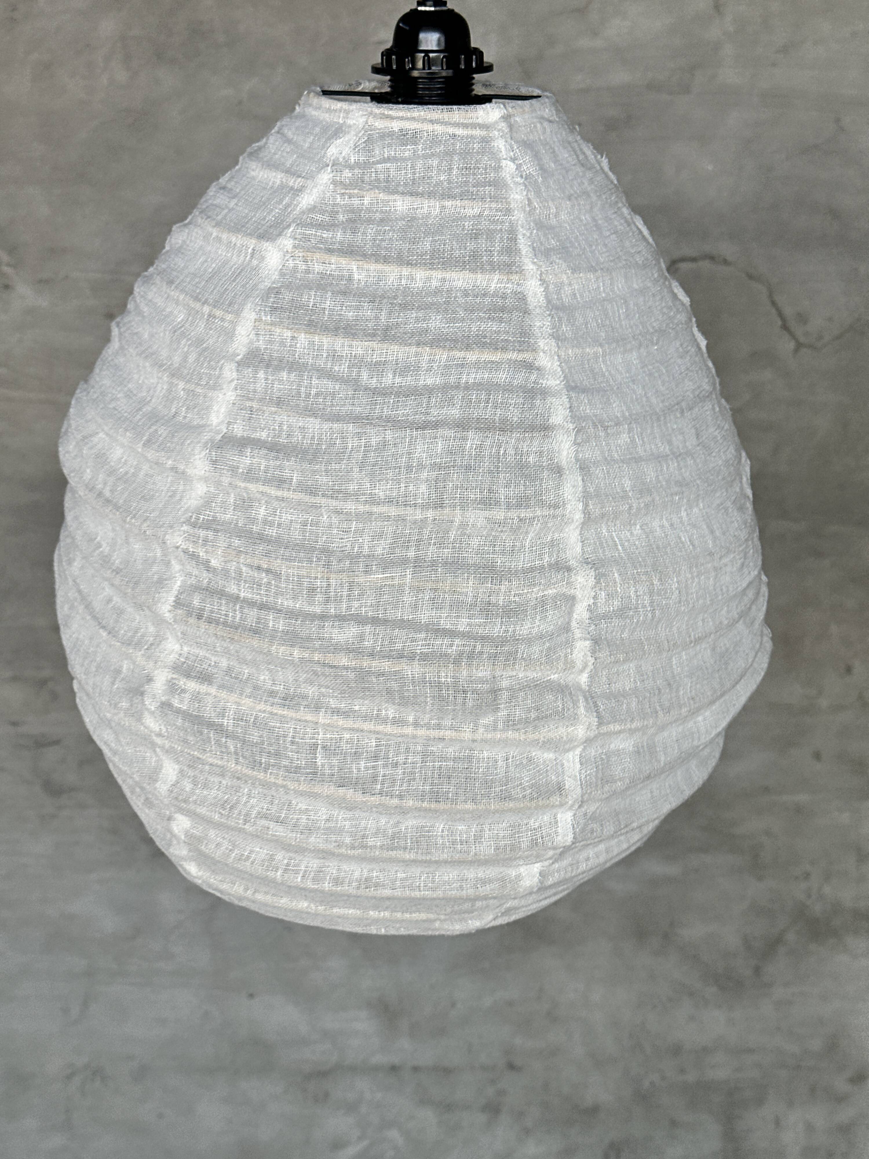 Small Japanese-style natural rattan and linen pendant light in the shape of a drop H40 D35