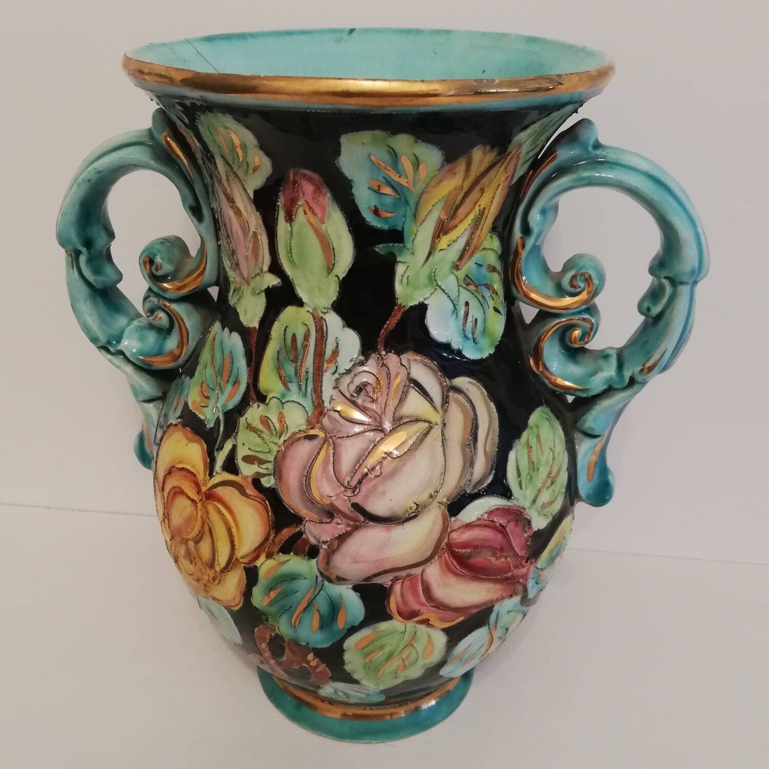Ceramic vase