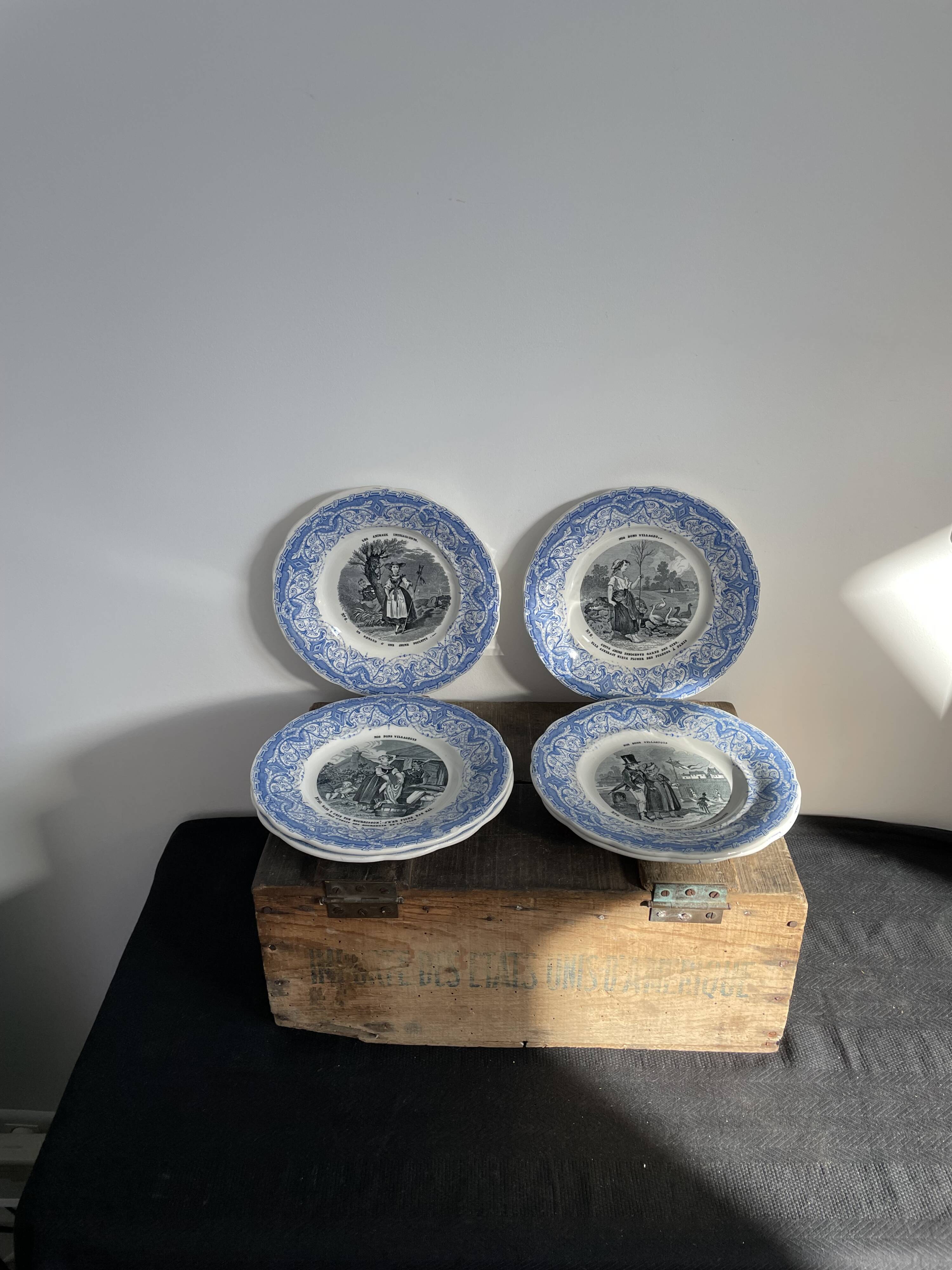 Set of 6 talking plates - creil and montereau France