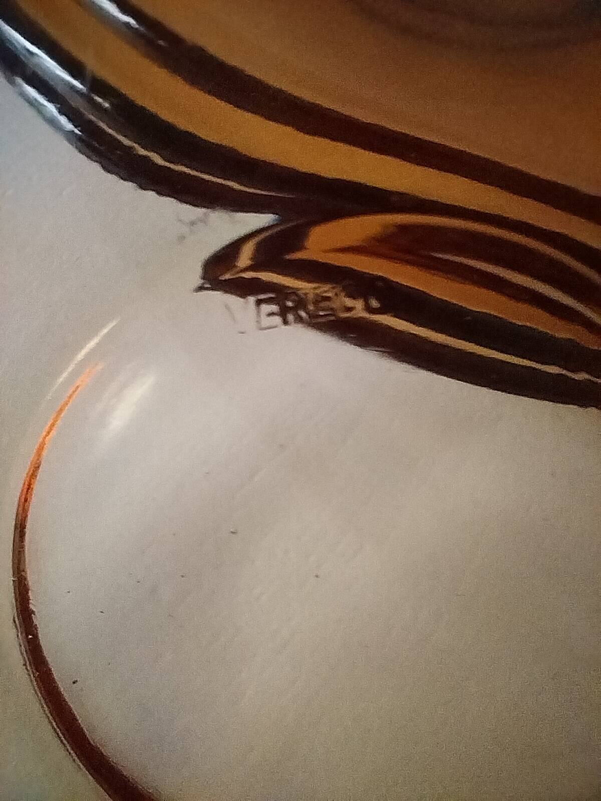 4 cups and saucers VERECO amber