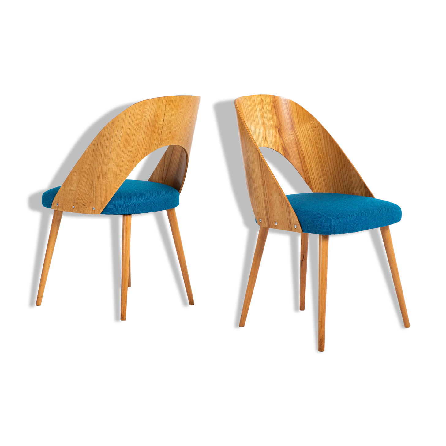 Pair of restored chairs by Antonin Suman, ONV Pisek, 1960s