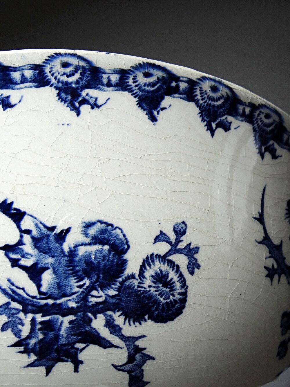 Antique cup 1890-1910 opaque porcelain ironstone Gien Chardons model