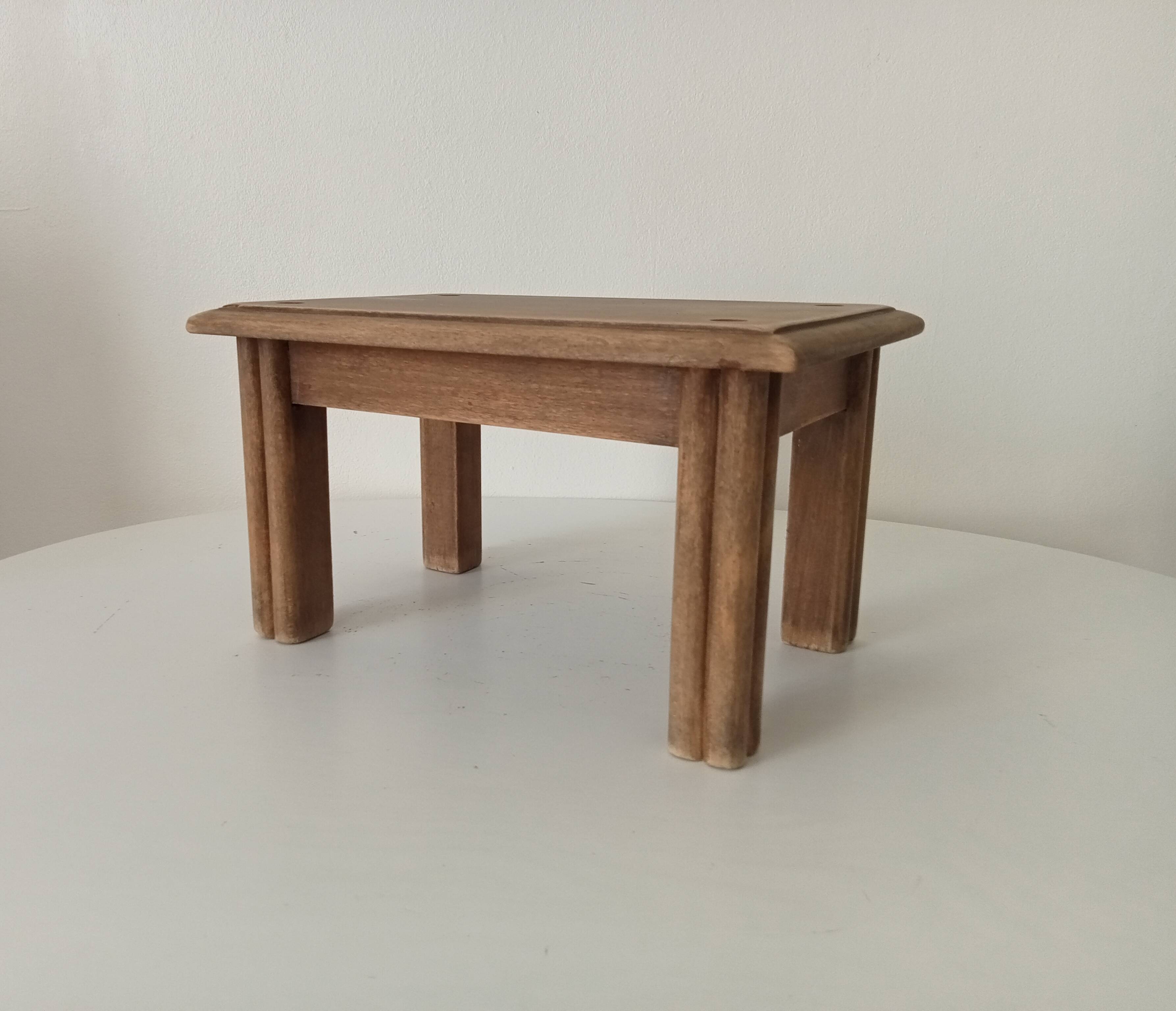 Small vintage oak plant stand stool