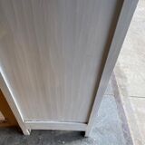 Armoire parisienne blanche