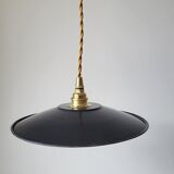 Suspension in black enamelled sheet metal