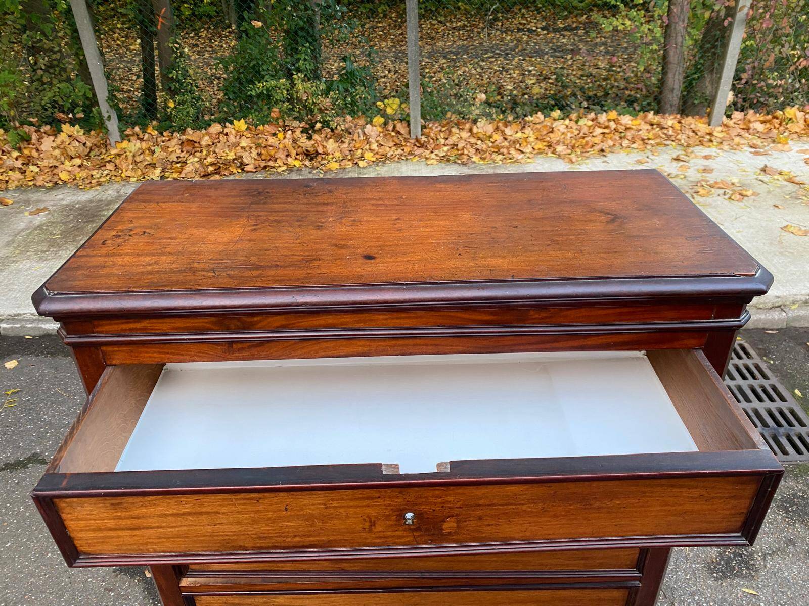 Semainier en bois massif d'époque 19ème