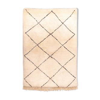 Berber rug beni ouarain 198 x 156 cm