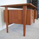 FM60 Executive Desk in Teak by Kai Kristiansen for Feldballes Møbelfabrik, 1960s
