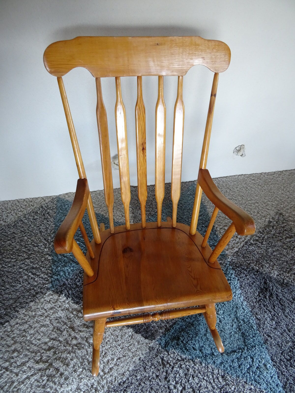 Rocking-chair fan folder