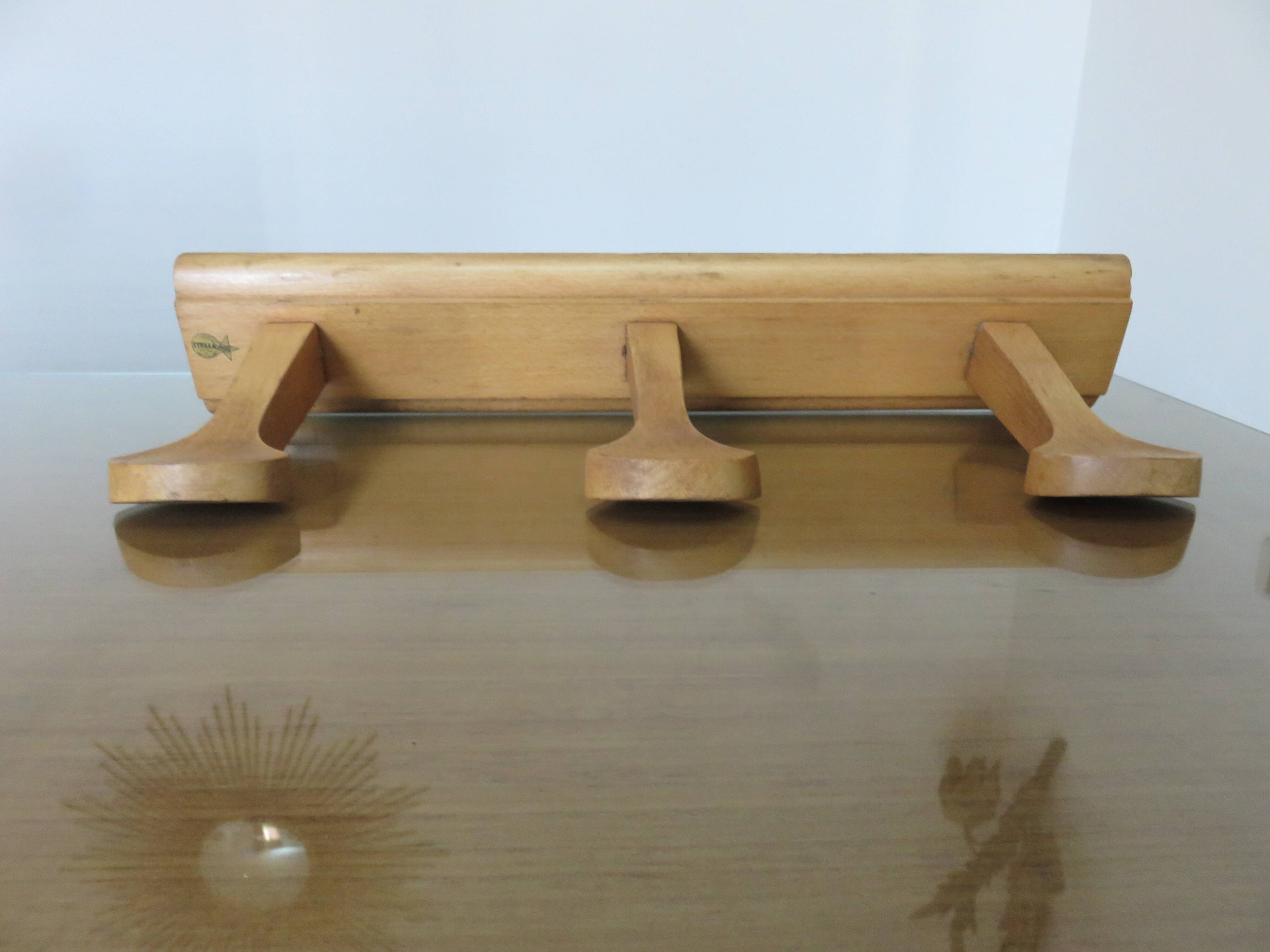 “stella” wall coat rack in solid beech from the 70s