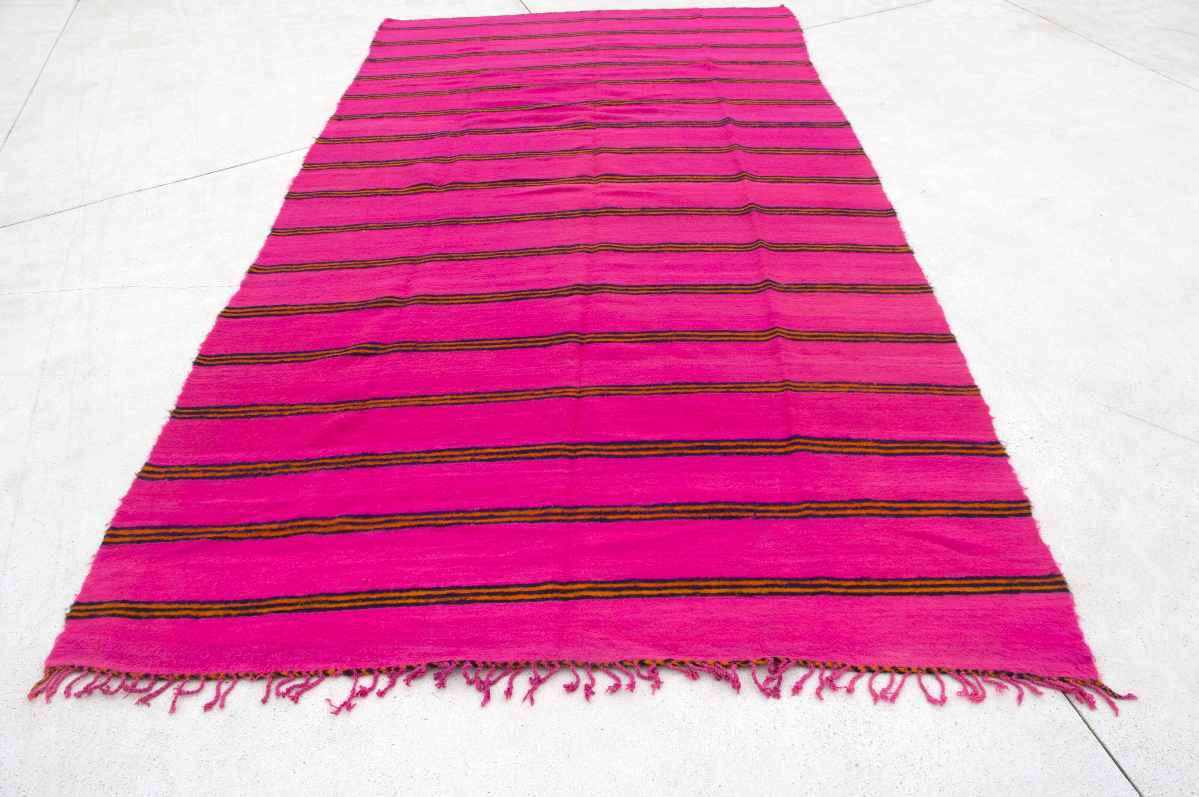Shama shine, large pink breathable blanket rug 210 x 420 cm