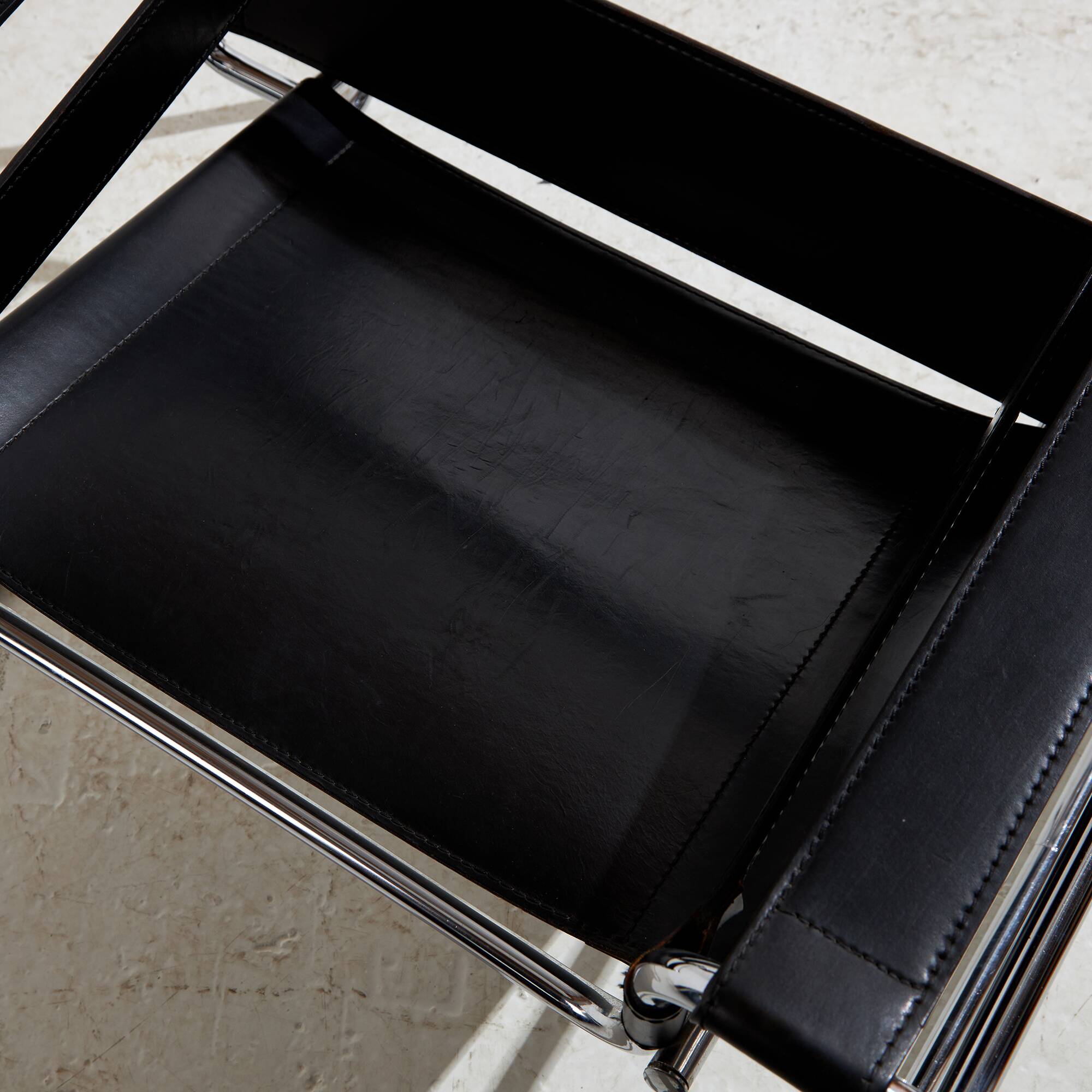 Chaise tubulaire de style Bauhaus (MK10227)