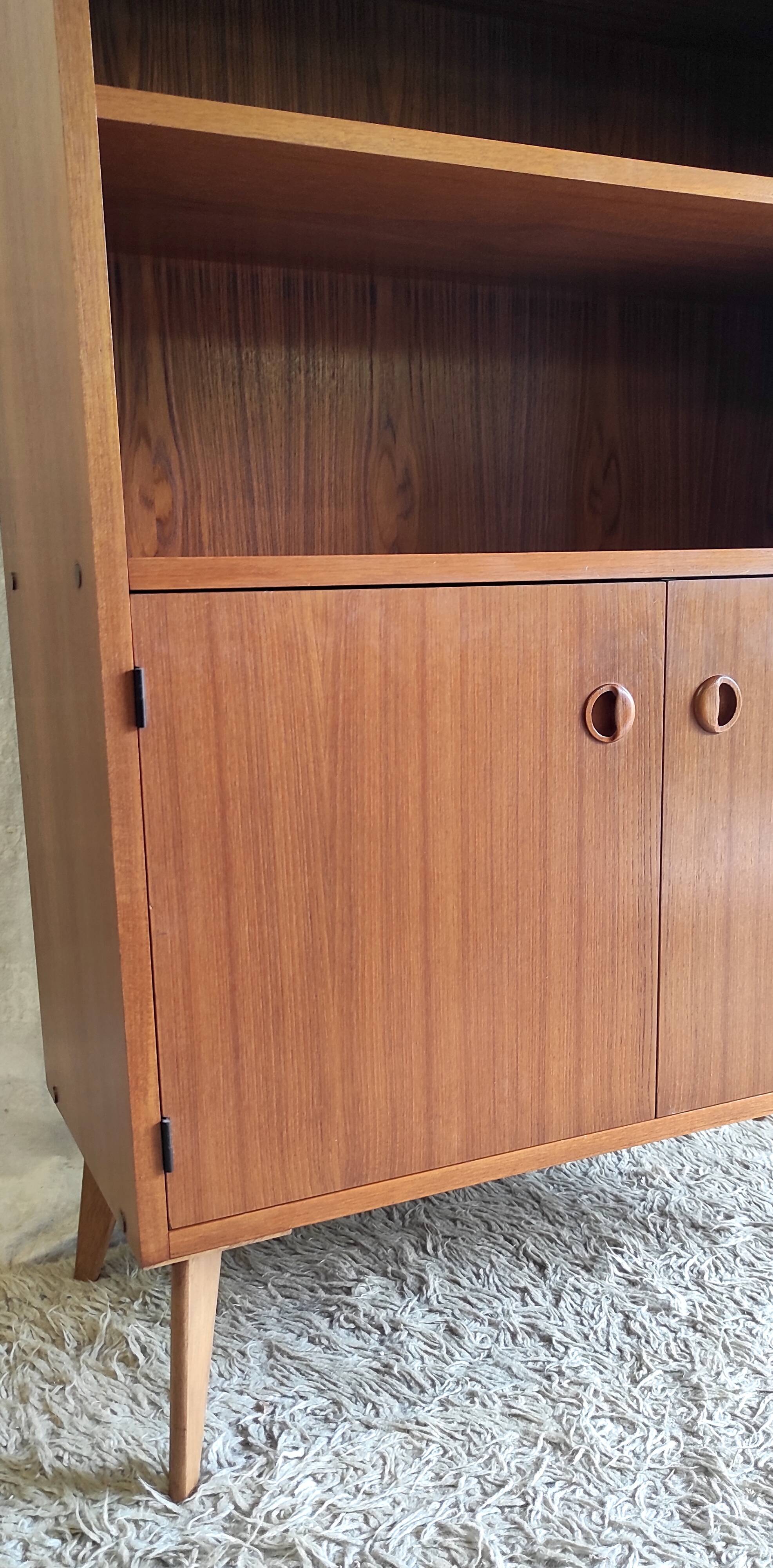 Scandinavian-style teak bookcase, 1960s
