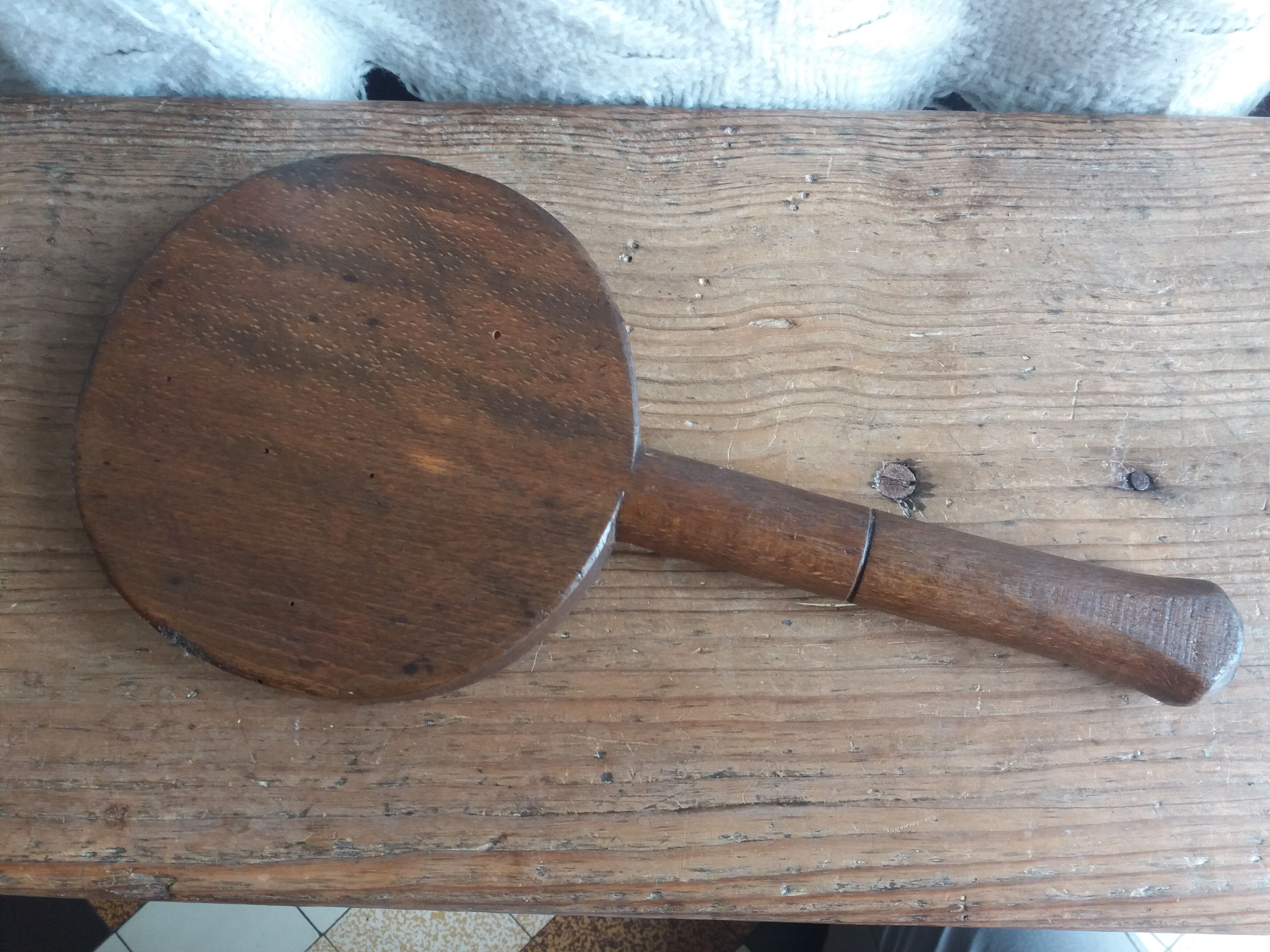 Washerwoman's laundry beater