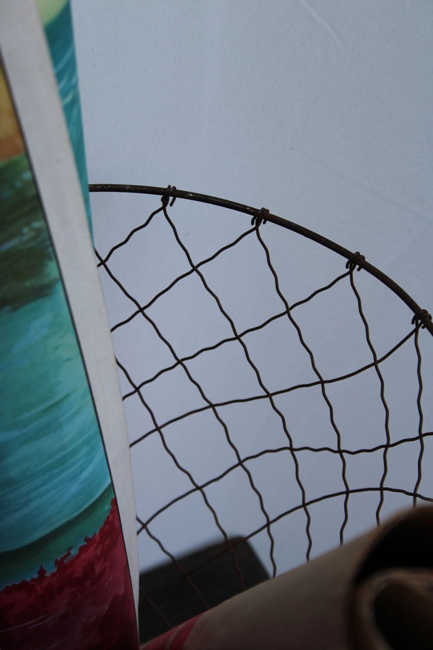 Metal wastepaper basket