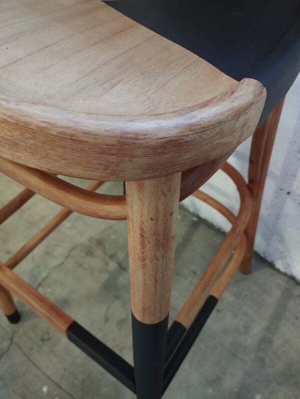 Chaise haute de bar