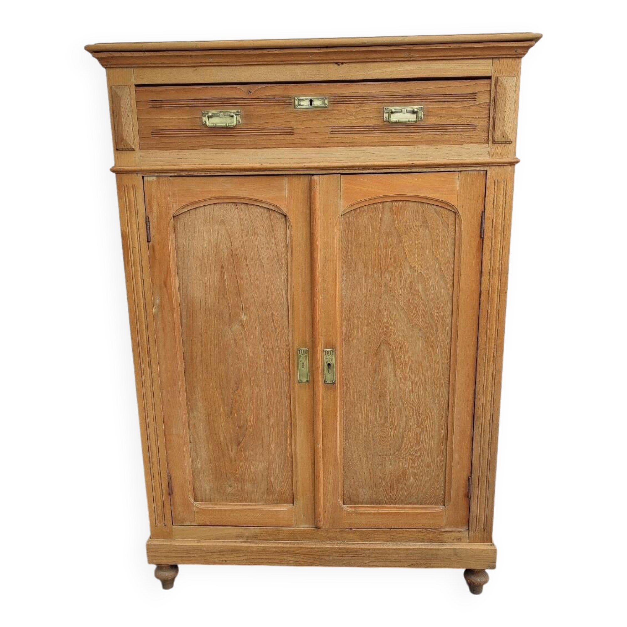 Grand Parisian buffet