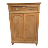 Grand Parisian buffet