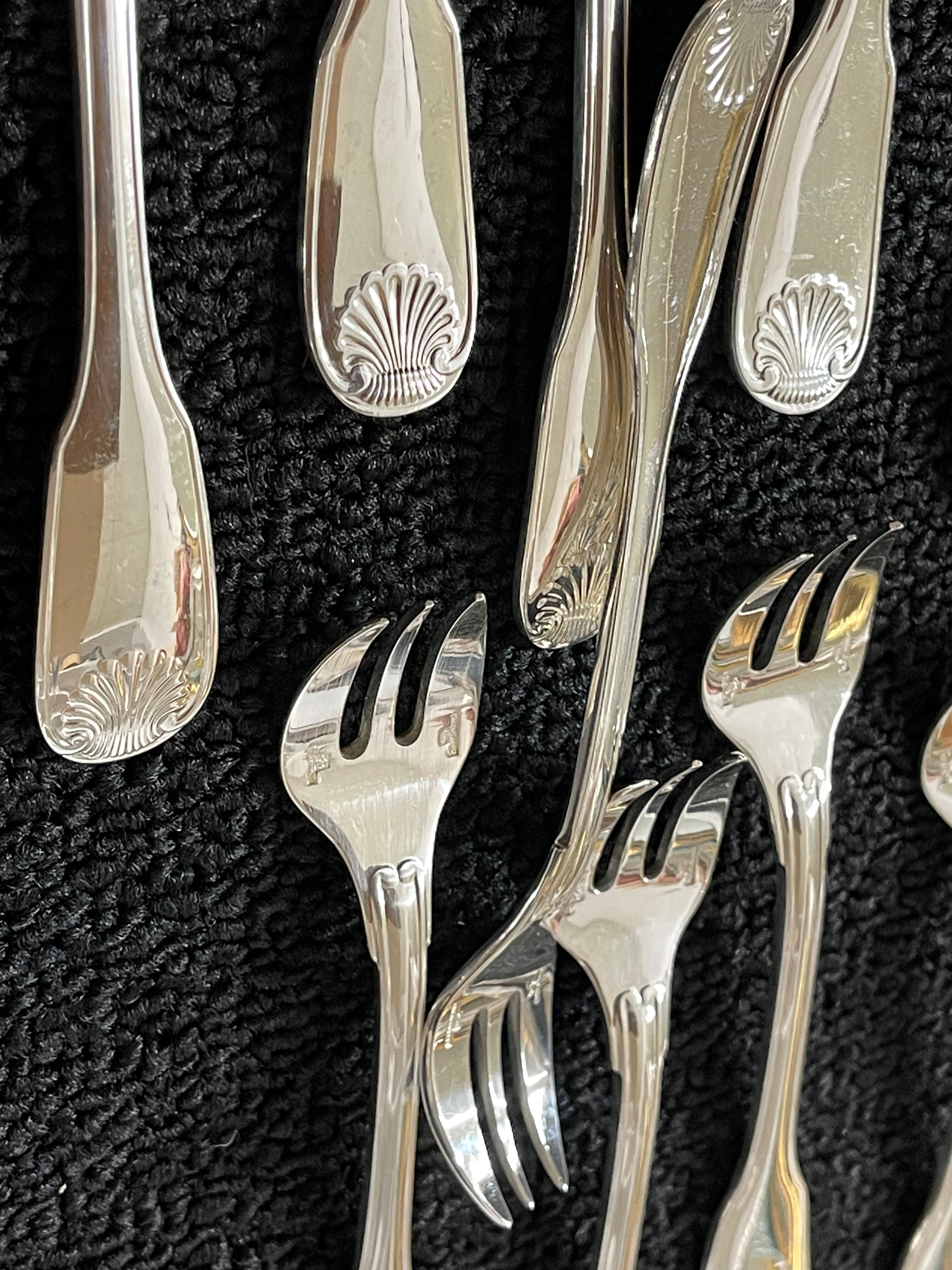 Christofle vendome 12 oyster forks silver metal