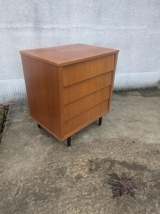 Vintage chest of drawers