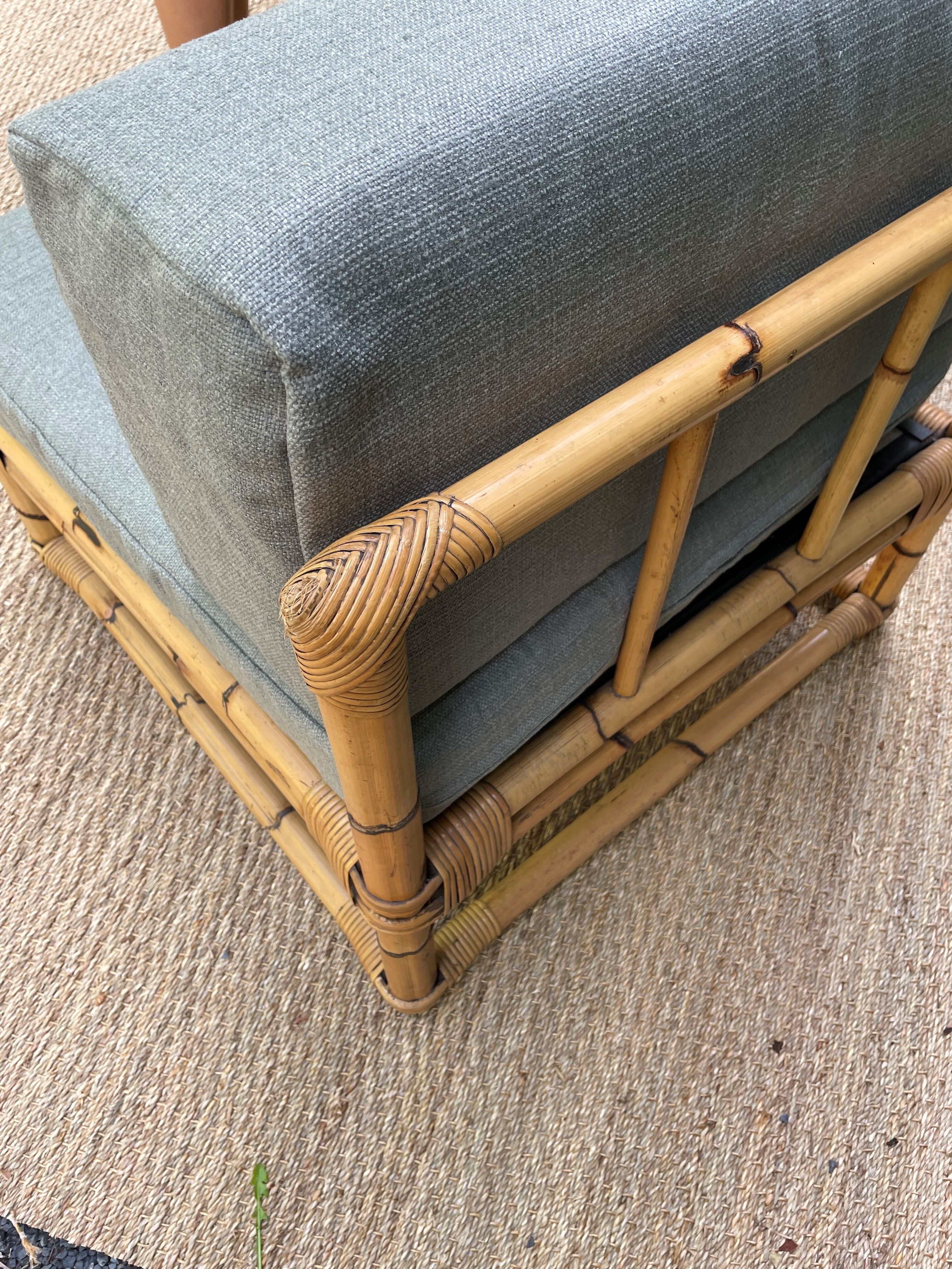 Paire de fauteuils en rotin vintage