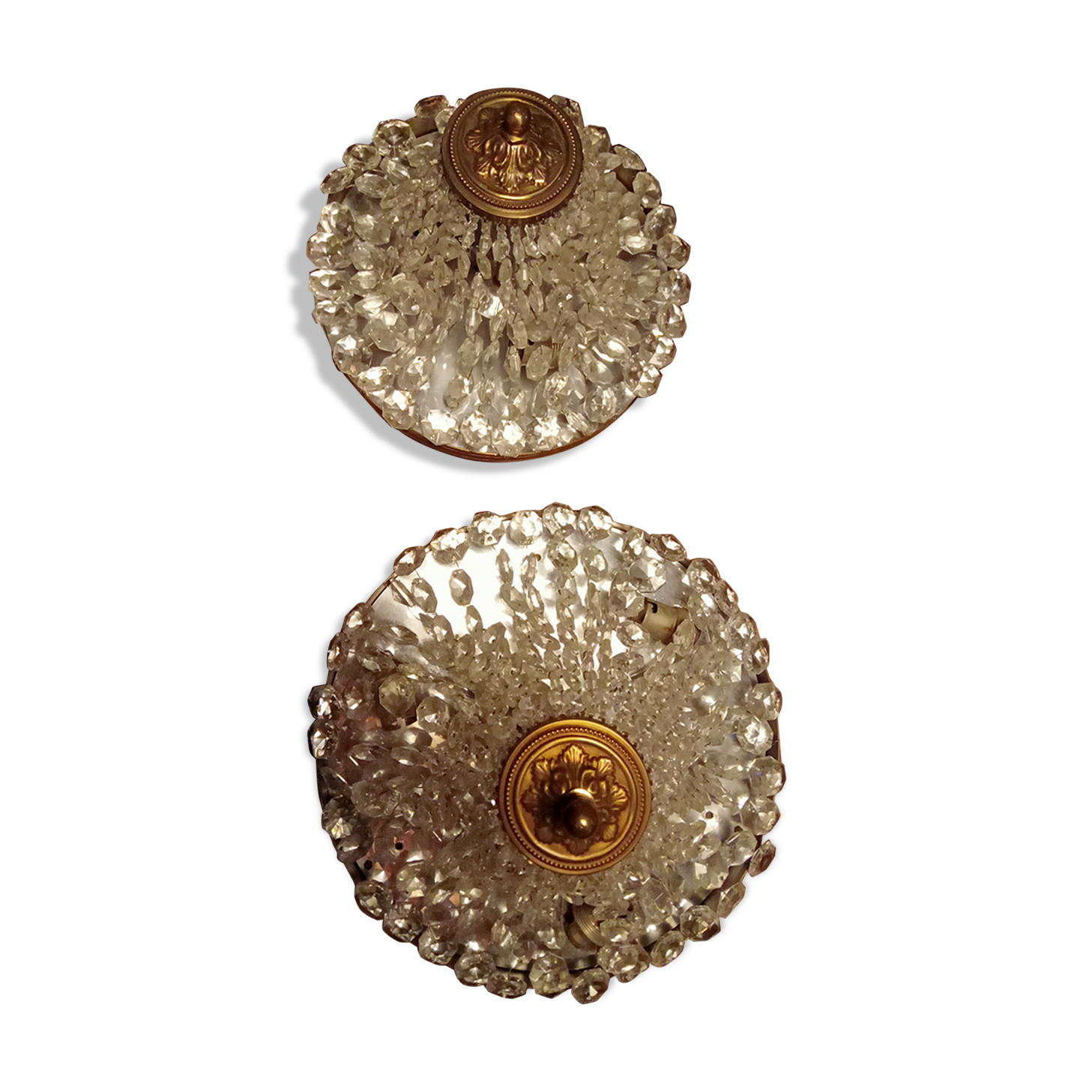 Two ceiling lamps with grapevines