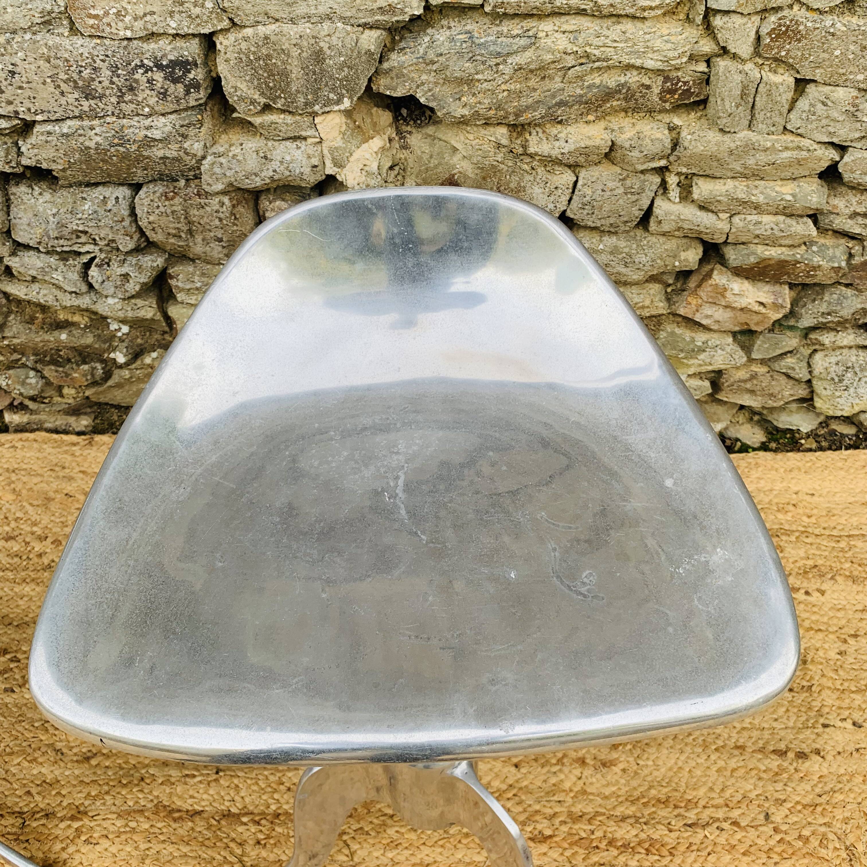 Paire de tabourets en aluminium